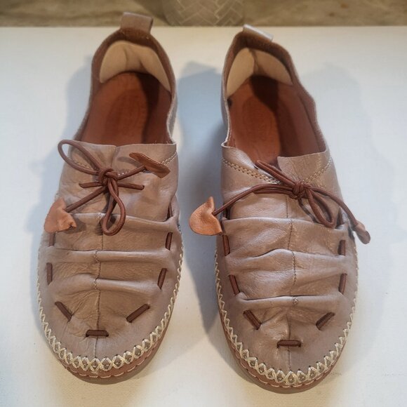 Spring Step genuine leather, womens slip ons,NWOT - Picture 1 of 8